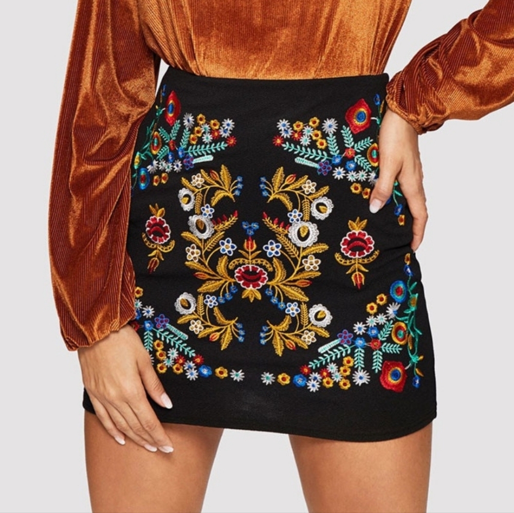Shein, embroidered floral print, botanical mini skirt, xL